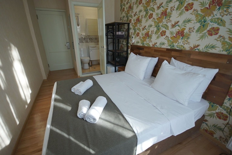 Bedroom 3, Hotel Cordata, Tbilisi