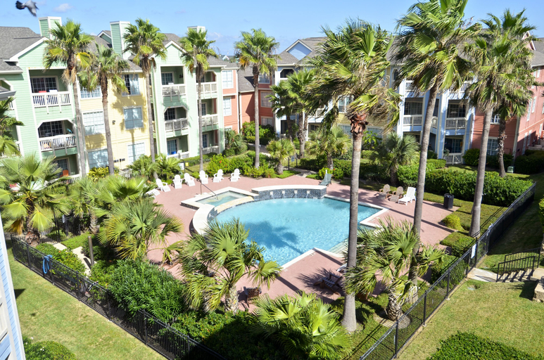 Sport & Beauty 5, Dawn 822 - Beach 'n Pool, Galveston