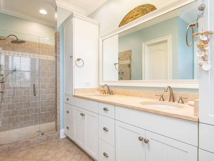 Bathroom 4, Gone Coastal, Chatham