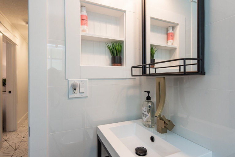 Bathroom 3, Sandpail 203 71st St West 2 Bedroom Villa by RedAwning, Manatee