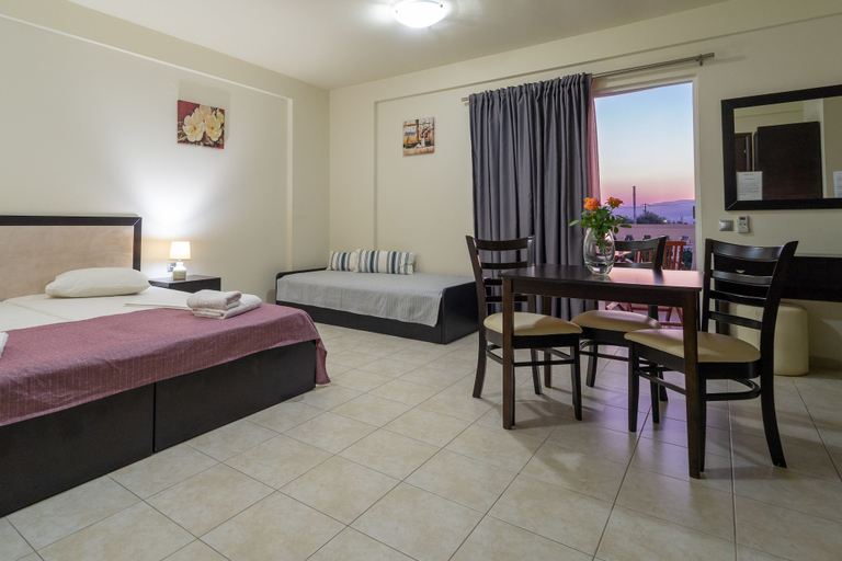 Bedroom 5, Golden Rose Suites, Crete