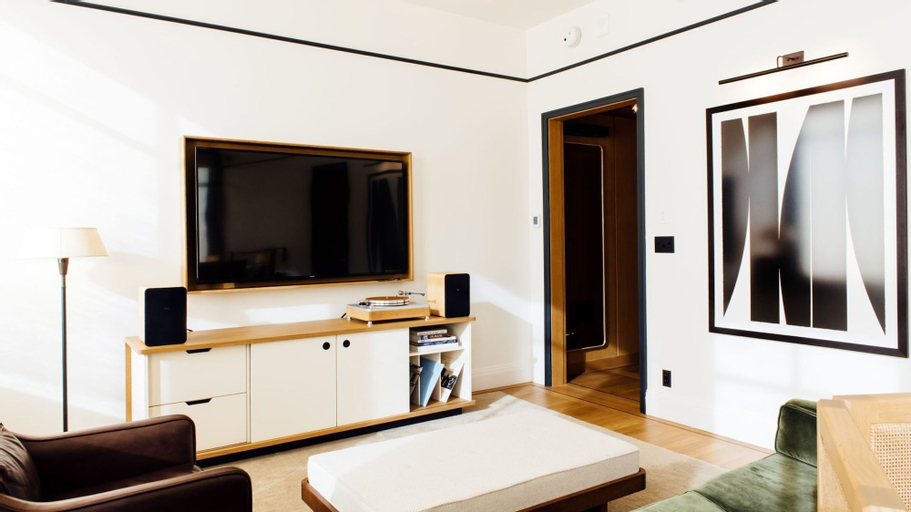 Bedroom 23