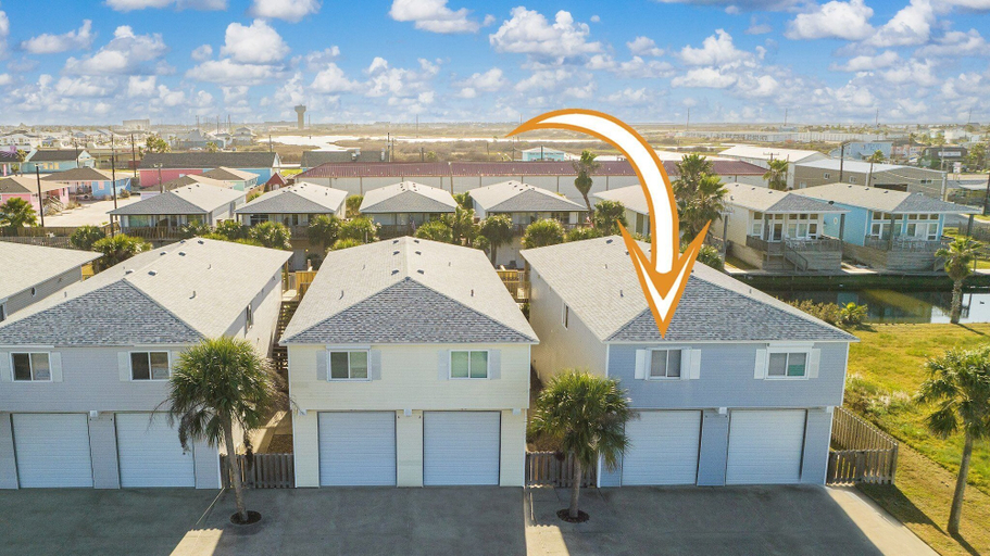 Exterior & Views 2, Wave on Wave - Pet Friendly, Nueces