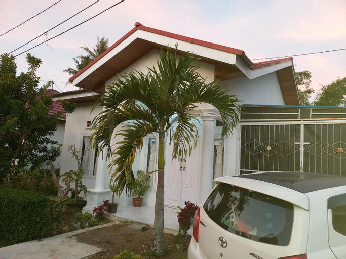 Exterior 11