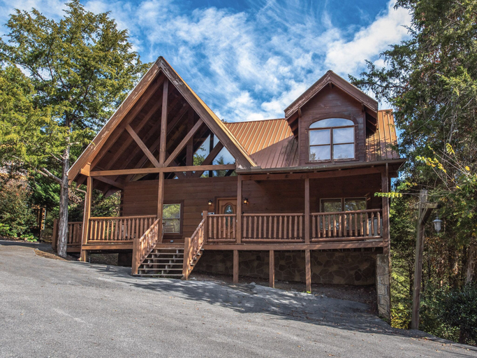 Exterior & Views 1, Moonlight Theater Lodge, Sevier