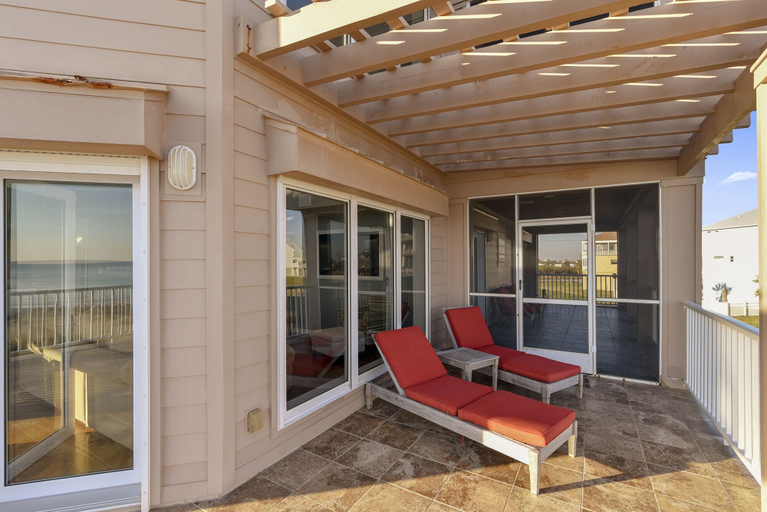 Others 4, Chateau Soleil, Galveston