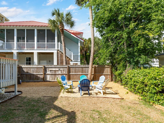 Exterior & Views 2, The Flying Pigs Cottage by Tybee Vacation Rentals, Chatham