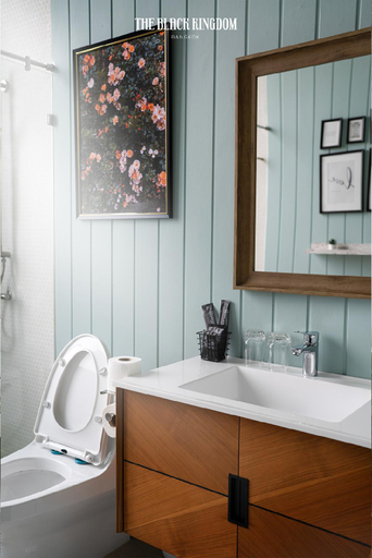 Bathroom 3, The Black Kingdom - The Black Kingdom, Bang Plad