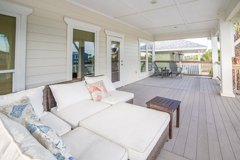 Others 5, Gone Coastal with Ocean Views, Nueces