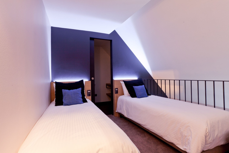 Bedroom 3, Hotel Neuvice, Liège