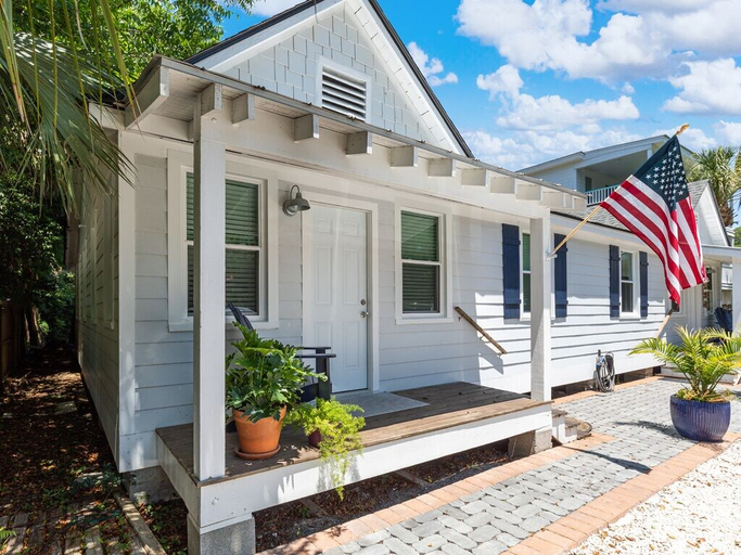Exterior & Views 2, Blue Belle by Tybee Vacation Rentals, Chatham