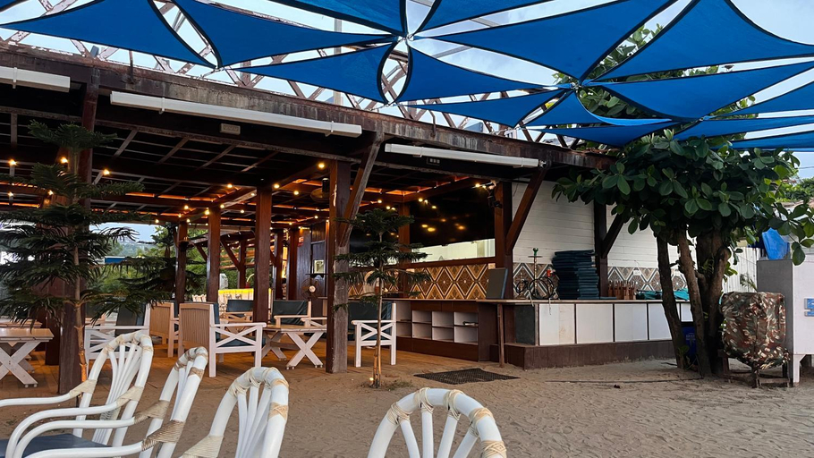 Food & Drinks 5, Sandbanks Beach Villas, Morjim, North Goa