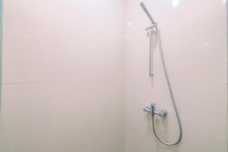 Bathroom 4, Comfortable 2Br At Apartment Casa Grande Residence, Jakarta Selatan