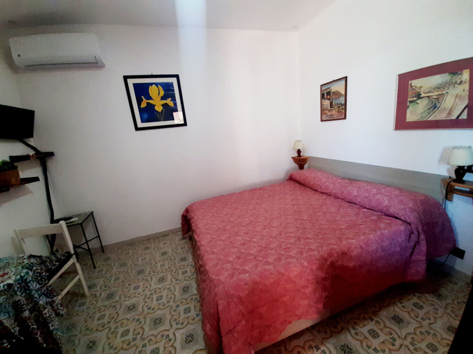 Bedroom 3, Bed and breakfast Villa Angelina, Messina