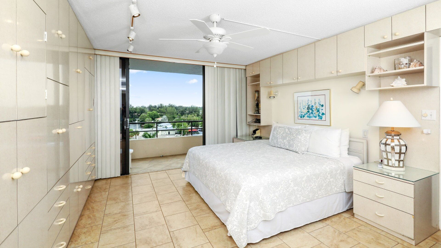 Bedroom 3, 6415 Midnight Pass Road Unit 804, Sarasota