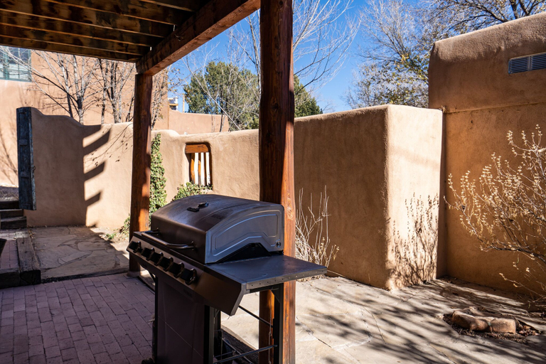 Others 5, Casa de Monte Vista, Santa Fe