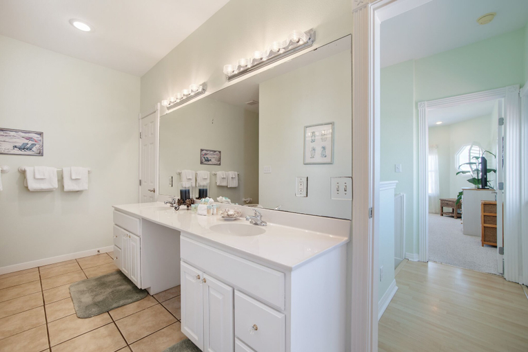 Bathroom 3, Turquoise Treasure - Boardwalk to the Beach! Beach Gear Credit I, Nueces