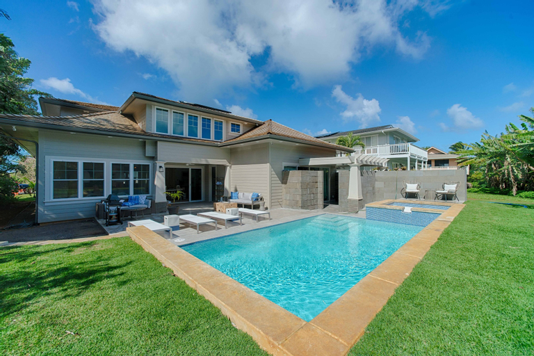 Makana Pool House 5 Bedroom Home by RedAwning, Kauai