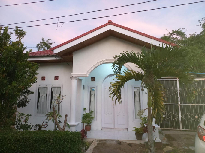 Exterior 12