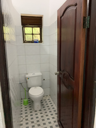 Bathroom, Mpanga Nature Center, Mawokota
