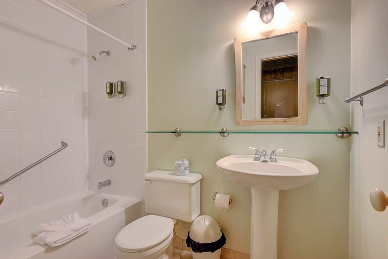 Bathroom, The Briars Resort & Spa, York
