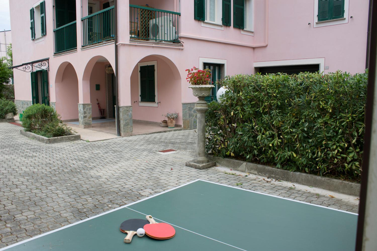 Exterior & Views 1, Margherita Guest House, Genova