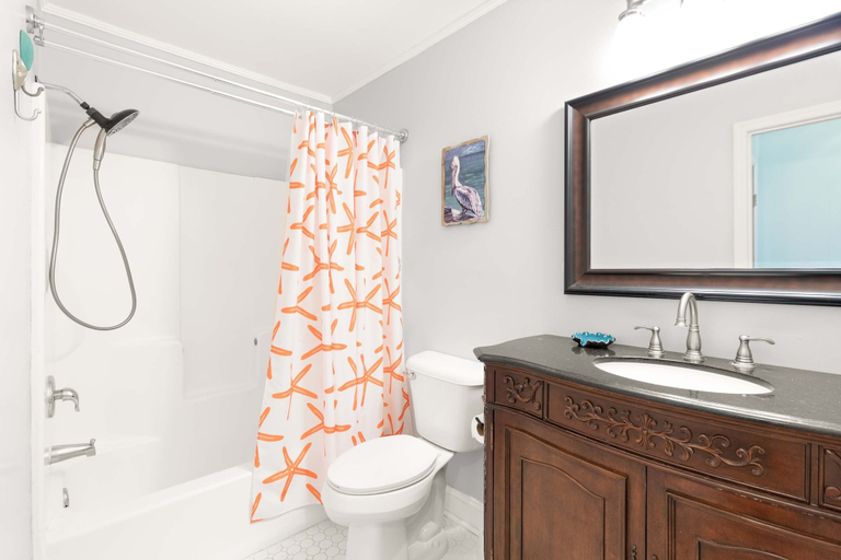 Bathroom 3, Castaway Cottage by Tybee Vacation Rentals, Chatham