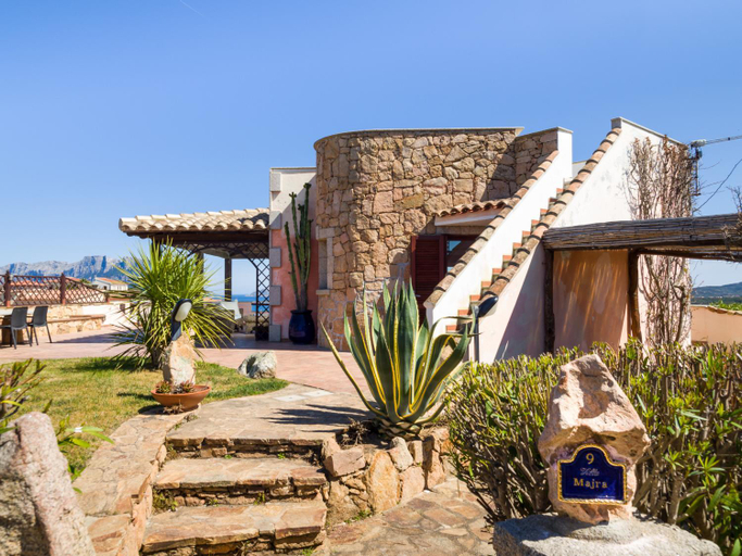 Exterior view 2, Villa Majra - Klodge, Olbia-Tempio