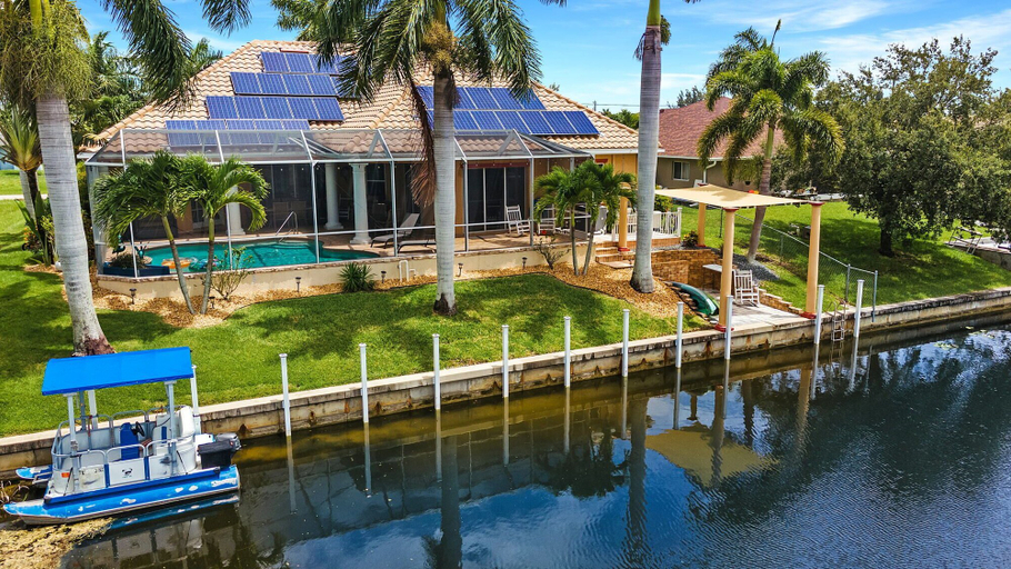 Exterior & Views 2, Villa Victoria, Lee