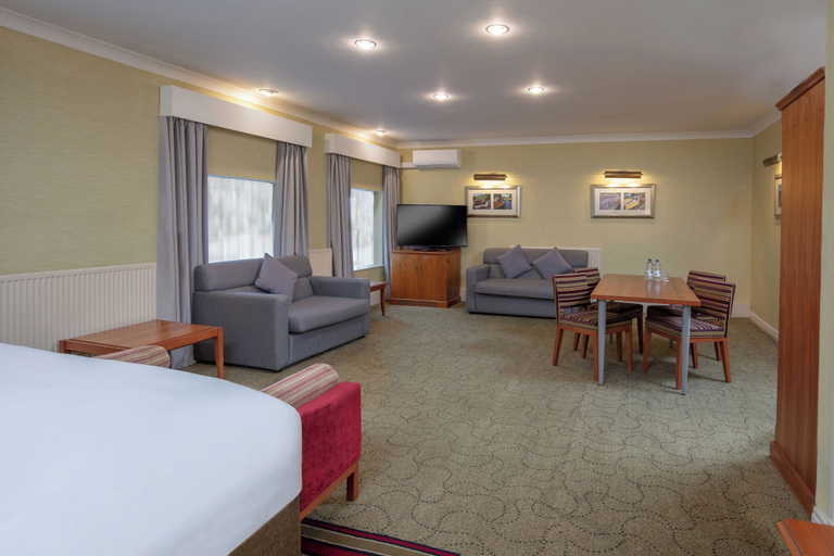 Bedroom 3, The Park Royal Hotel & Spa, Warrington