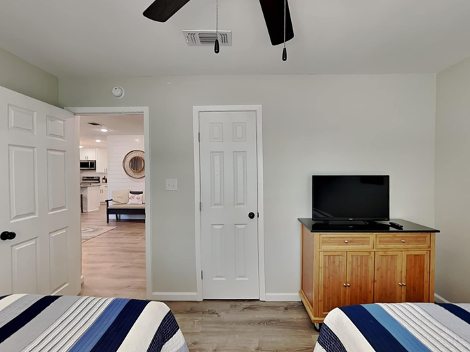 Bedroom 3, Bay Dreams, Aransas