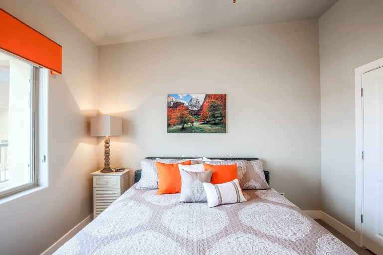 Bedroom 5, The Penthouse by RedAwning, Washington