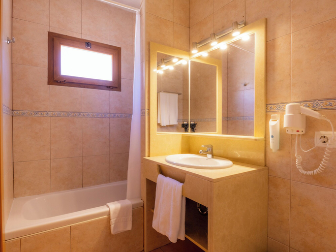 Bathroom 5, Hotel Club Sunway Punta Prima, Baleares