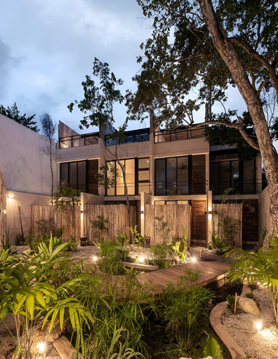 Exterior & Views