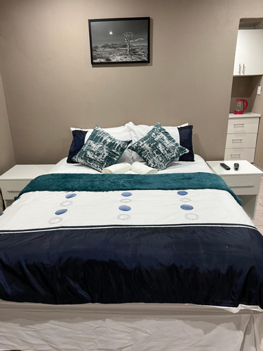 Bedroom 3, Ekhenani Guest House, Zululand