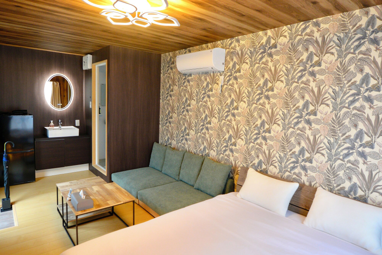 Bedroom 2, Yonaguni-mumbu Airport Hotel, Yonaguni
