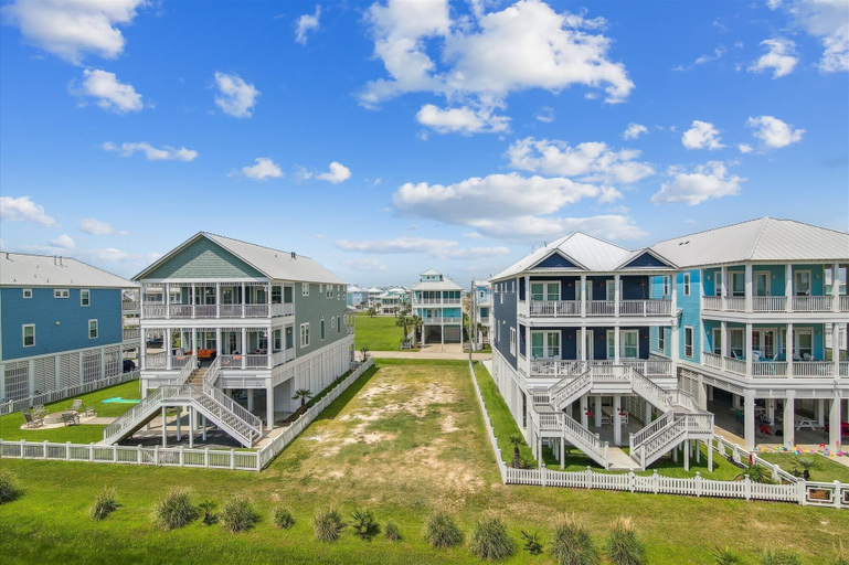 Exterior & Views 2, Lavender Dreams, Galveston