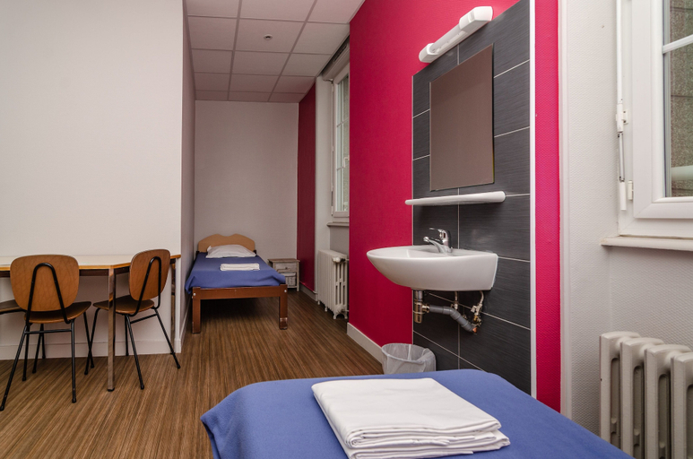 Bedroom 2, Espace Montcalm, Morbihan