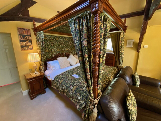Bedroom 2, Plas Tan-Yr-Allt Historic Country House B&B, Gwynedd