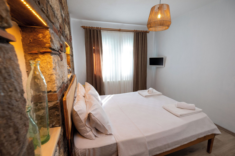 Bedroom 3, Posthane Hotel, Bozcaada