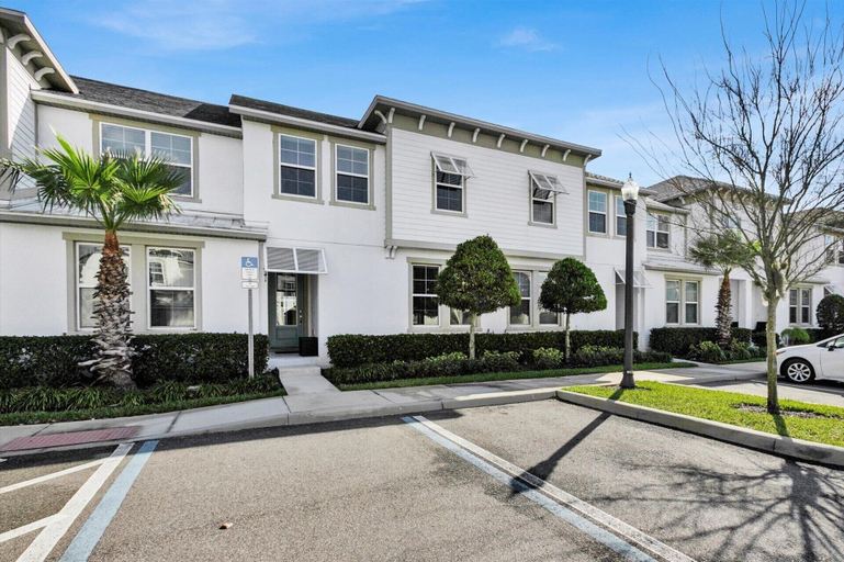 Exterior & Views, 1541 Carey Palm cir, Osceola