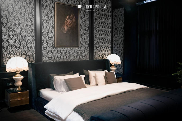 Bedroom 2, The Black Kingdom - The Black Kingdom, Bang Plad