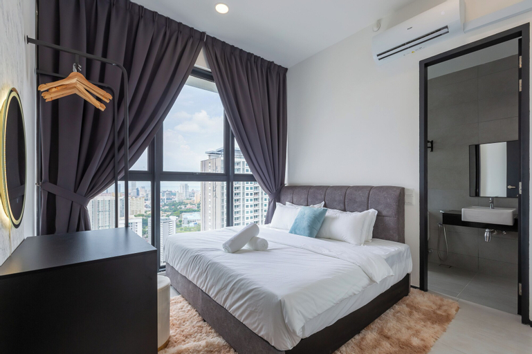 Bedroom 12
