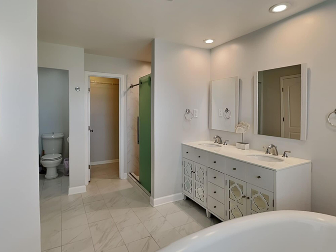 Bathroom 4, Tybee Stars by Tybee Vacation Rentals, Chatham