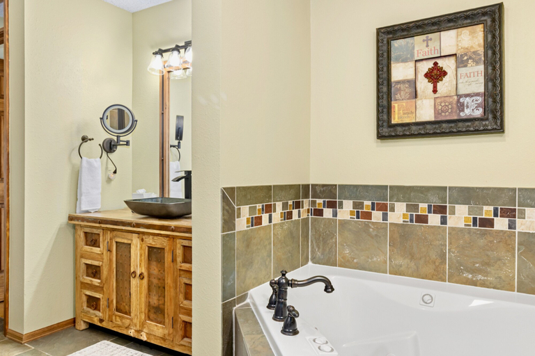 Bathroom 5, Divine Luxury Vacation At Windcliff 3 Bedroom Home by RedAwning, Larimer
