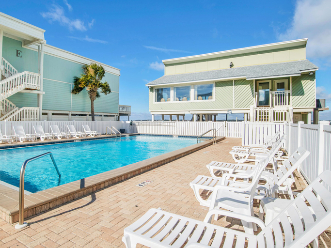 Sport & Beauty 5, Boardwalk Townhomes #17A by Southern Vacation Rentals, Escambia