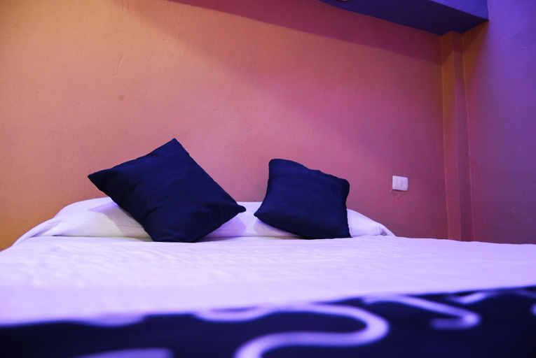 Room 2, OYO Hotel Oasis, Monterrey