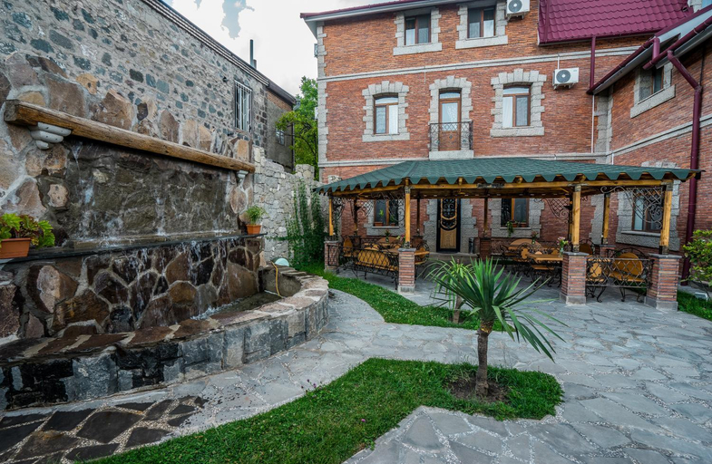 Others 3, Hotel Tiflis, Akhaltsikhe