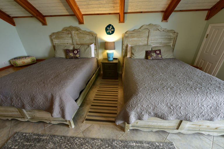 Bedroom 2, Seagrass Cottage, Baldwin