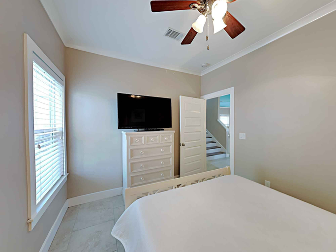 Bedroom 2, White Sands Escape, Walton